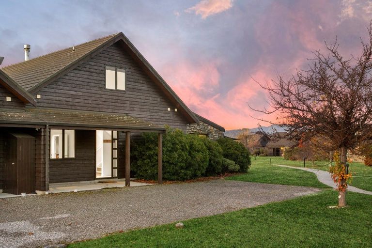 Photo of property in Heritage Village, 9 Villa Lane, Wanaka, 9382