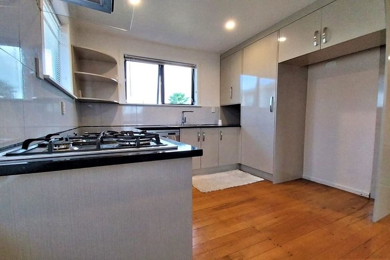 Photo of property in 21 Rogers Road, Manurewa, Auckland, 2102