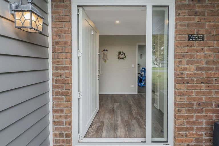 Photo of property in 3 Showground Place, Leeston, 7632