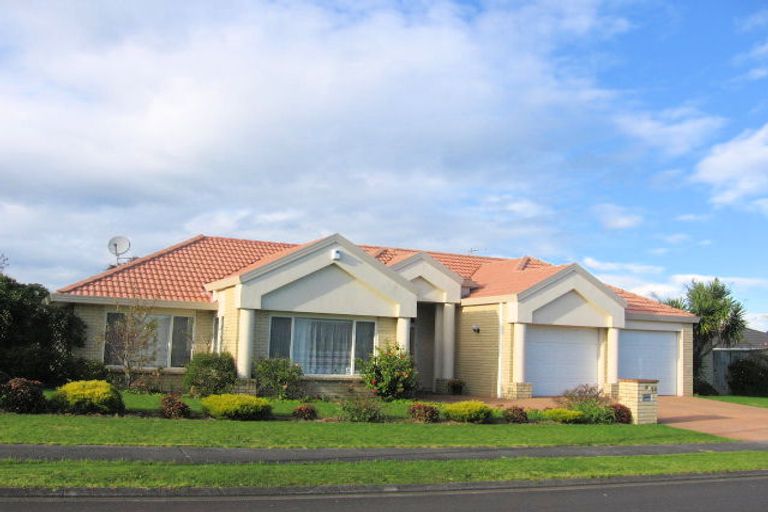 Photo of property in 14 Glencullen Place, Dannemora, Auckland, 2016