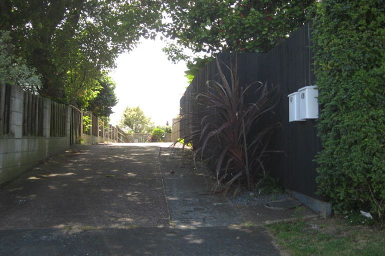 Photo of property in 2/47 Coronation Road, Mangere Bridge, Auckland, 2022