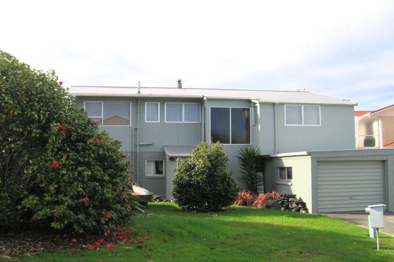 Photo of property in 4 Carmen Terrace, Snells Beach, 0920