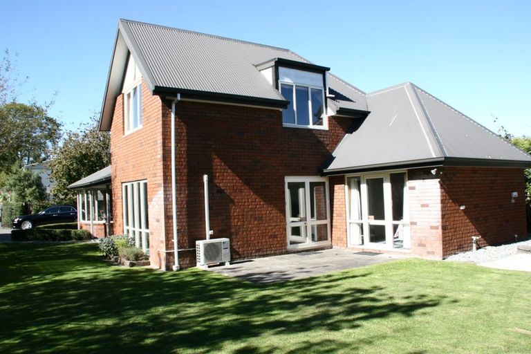 Photo of property in 75 Condell Avenue, Papanui, Christchurch, 8053