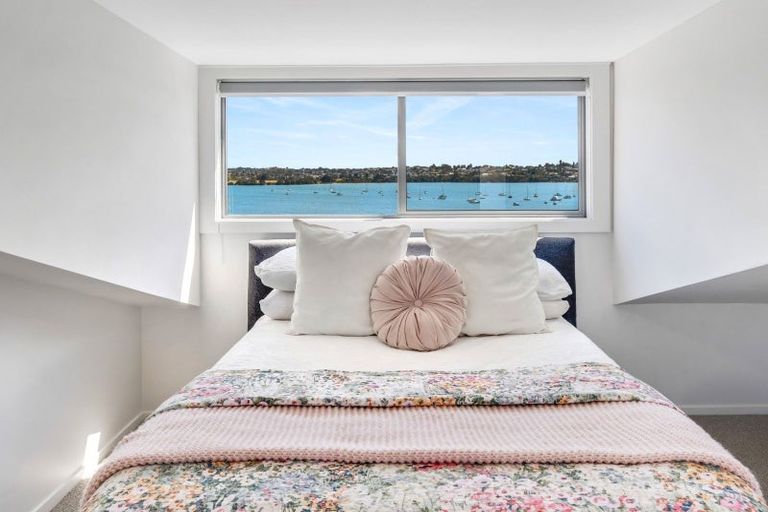 Photo of property in 26 Falstaff Place, Half Moon Bay, Auckland, 2012