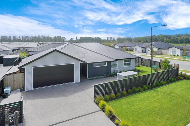 Photo of property in 68 Parsonage Road, Woodend, 7610