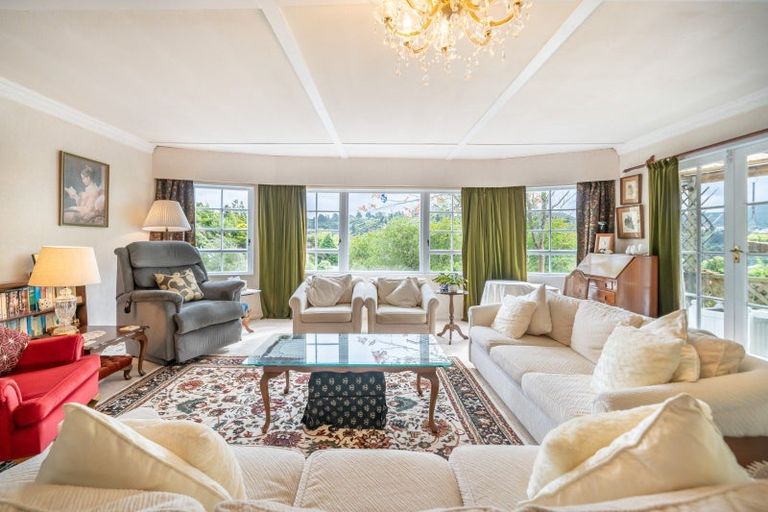 Photo of property in 5 Mokopuna Grove, Stokes Valley, Lower Hutt, 5019