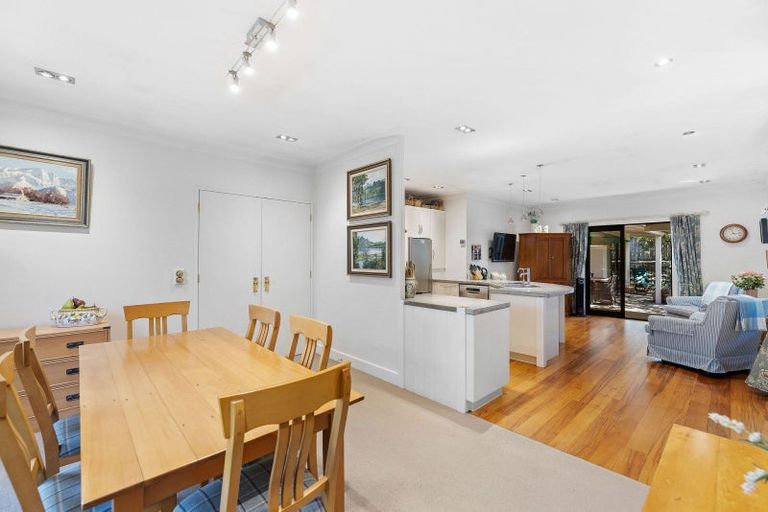 Photo of property in 68 Devon Street, Arrowtown, 9302