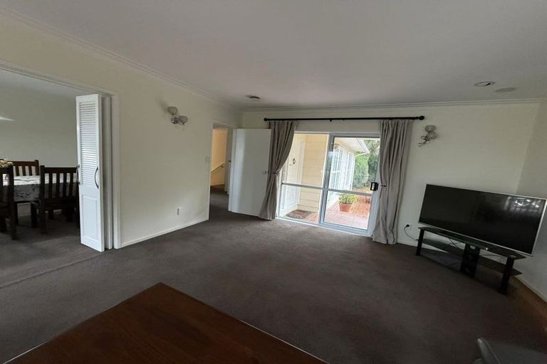 Photo of property in 47a Aberdeen Road, Castor Bay, Auckland, 0620