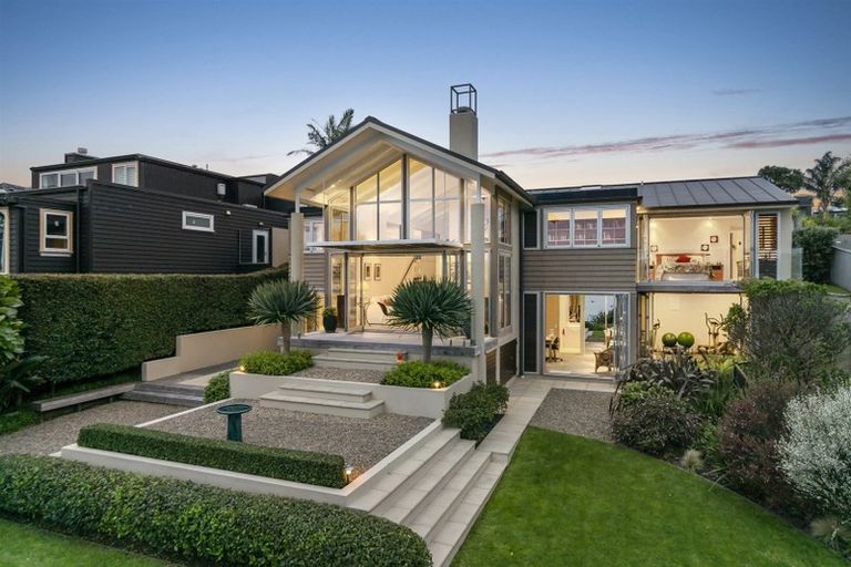 Photo of property in 7 Eric Price Avenue, Takapuna, Auckland, 0620