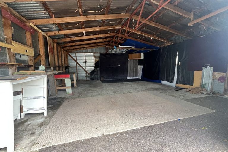 Photo of property in 249 Wellington Road, Wainuiomata, Lower Hutt, 5014