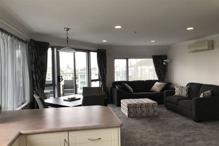 Photo of property in 12/19 Victoria Road, Mount Maunganui, 3116