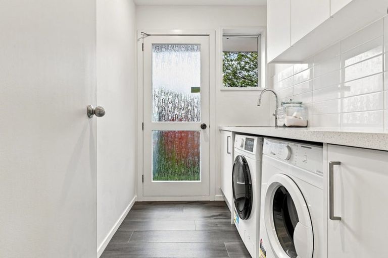 Photo of property in 2/23 Montclare Avenue, Ilam, Christchurch, 8041