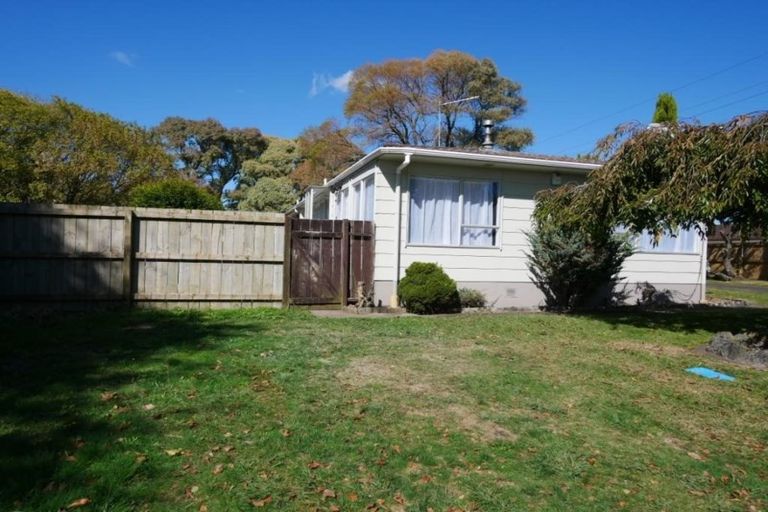 Photo of property in 1/10 Gloaming Place, Conifer Grove, Takanini, 2112