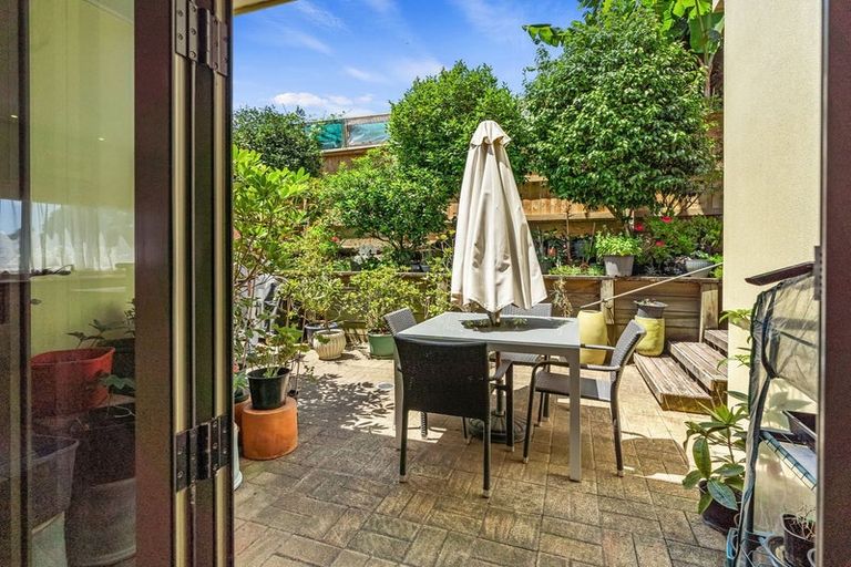 Photo of property in 250 Castlewold Drive, Bethlehem, Tauranga, 3110