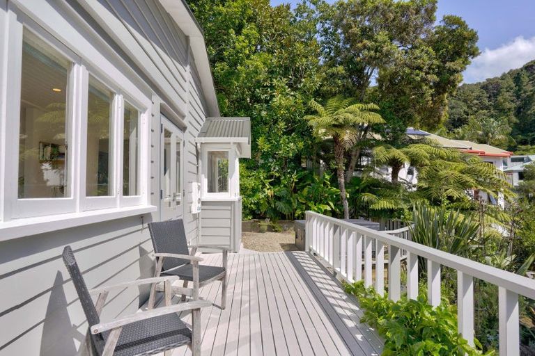 Photo of property in 40 Kings Road, Paihia, 0200