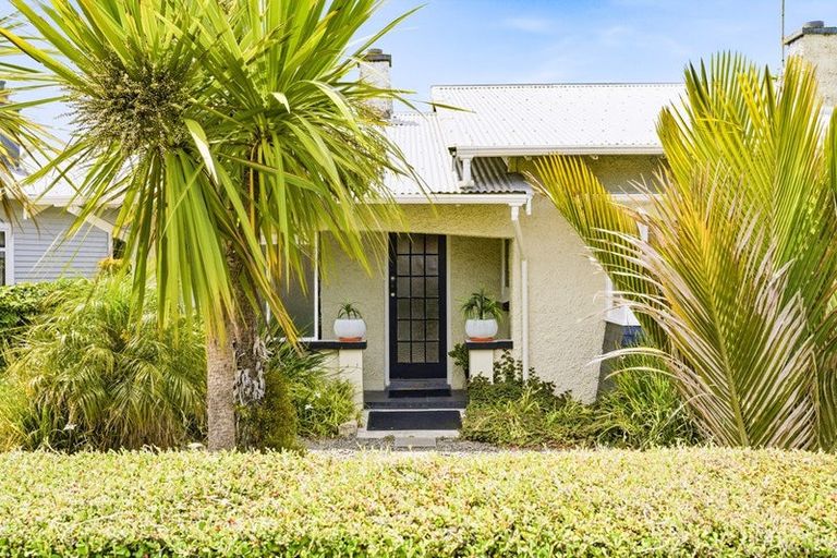 Photo of property in 26 College Street, College Estate, Whanganui, 4500