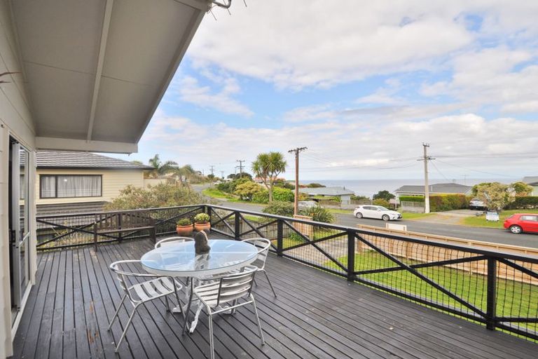 Photo of property in 9 Barrier View Road, Leigh, 0985