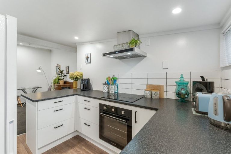 Photo of property in 38 Bradshaw Street, South Dunedin, Dunedin, 9012