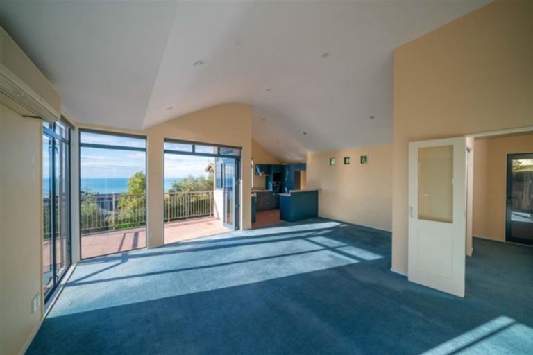 Photo of property in 141a Moncks Spur Road, Redcliffs, Christchurch, 8081
