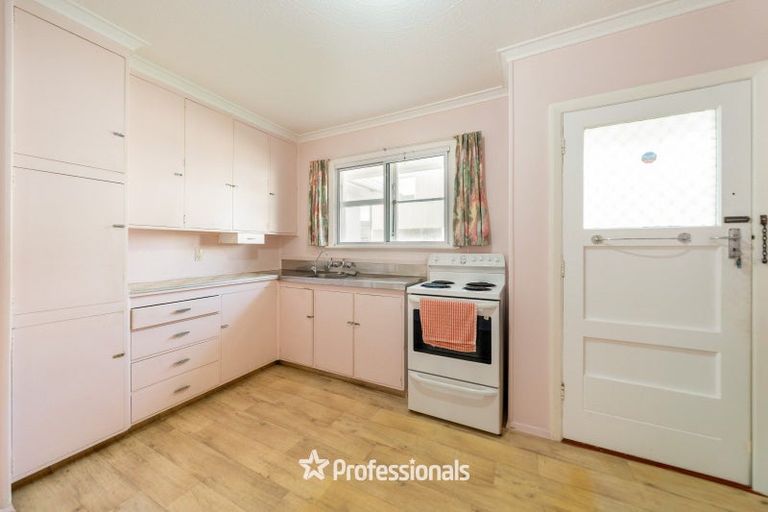 Photo of property in 46 Pine Avenue, Upper Hutt Central, Upper Hutt, 5018