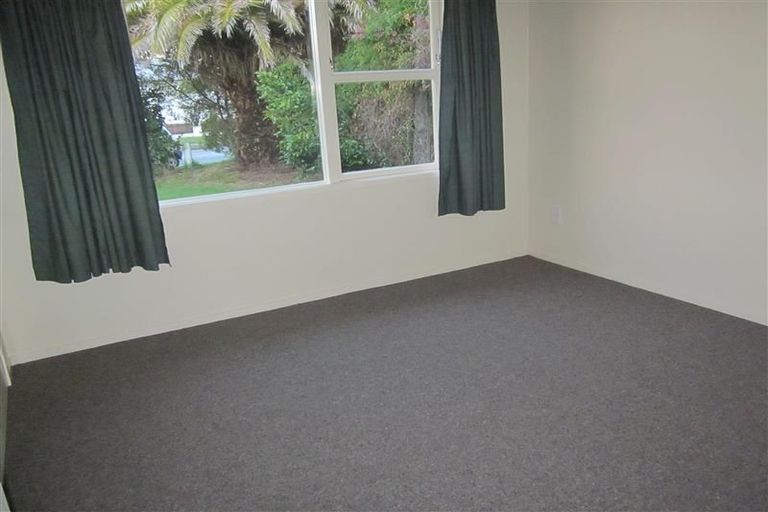 Photo of property in 4 Chaucer Place, Owhata, Rotorua, 3010