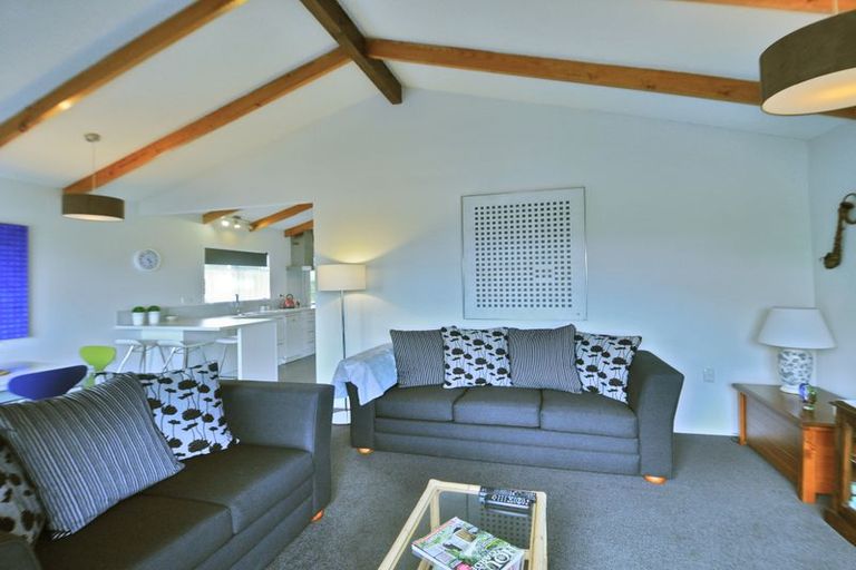 Photo of property in 9 Barrier View Road, Leigh, 0985