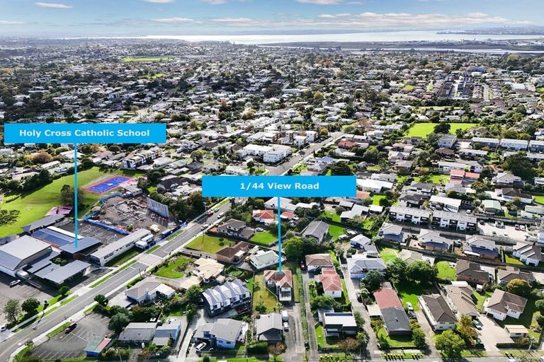 Photo of property in 1/44 View Road, Henderson, Auckland, 0612