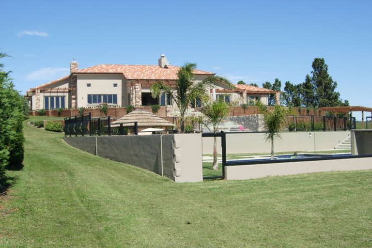 Photo of property in 190 Burke Road, Wainui, Opotiki, 3198