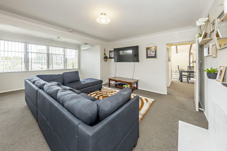 Photo of property in 14 Buller Crescent, Manurewa, Auckland, 2102