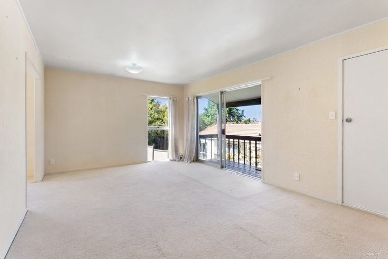 Photo of property in 9 Elmira Place, Browns Bay, Auckland, 0630