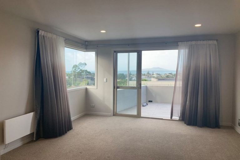 Photo of property in 28b Bevyn Street, Castor Bay, Auckland, 0620