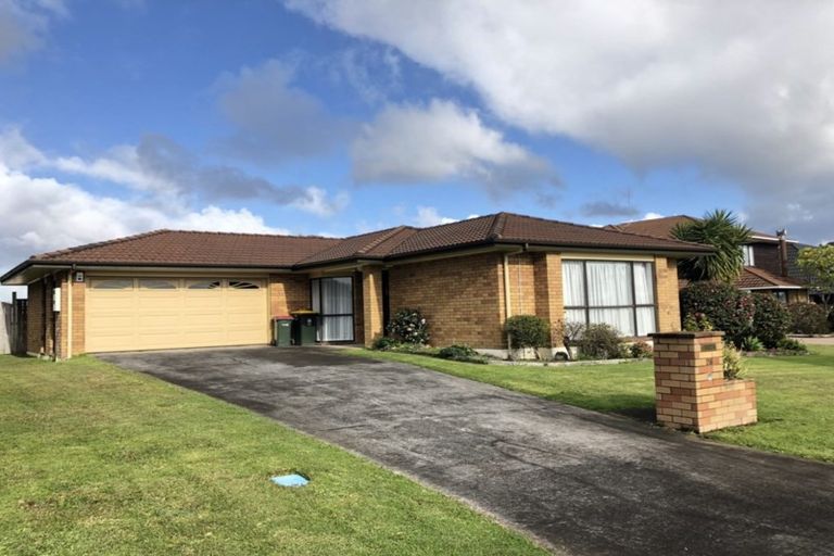 Photo of property in 26 Crescent Hills Court, Northpark, Auckland, 2013