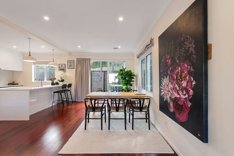 Photo of property in 3 Makara Road, Karori, Wellington, 6012