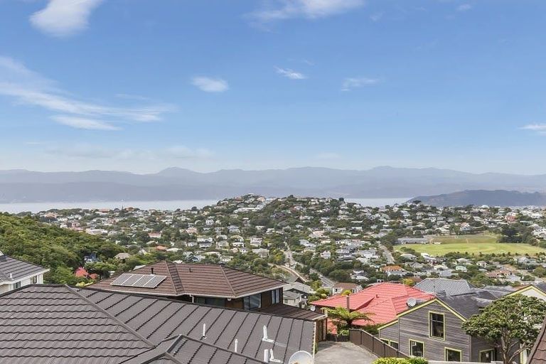 Photo of property in 30 Satara Crescent, Khandallah, Wellington, 6035