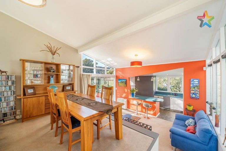 Photo of property in 51 Howard Road, Point Howard, Lower Hutt, 5013