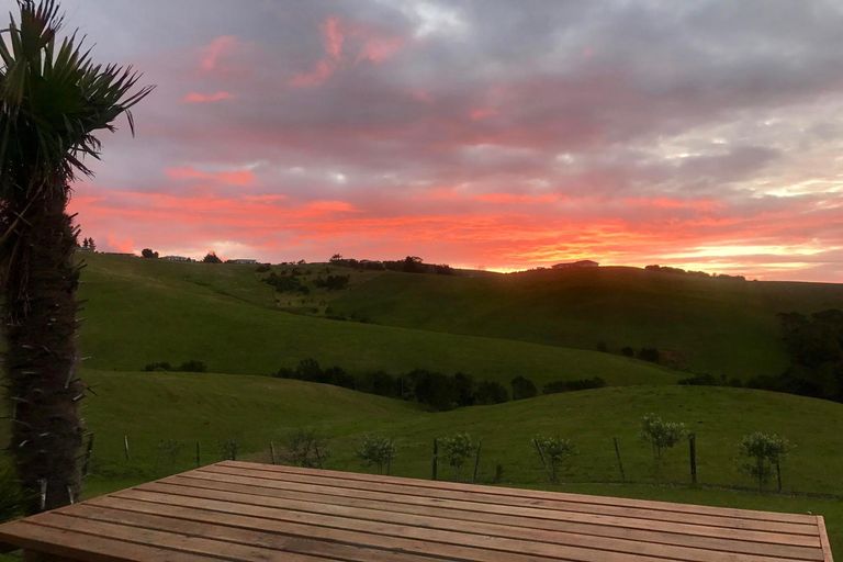 Photo of property in 211c Cable Bay Block Road, Cable Bay, 0420