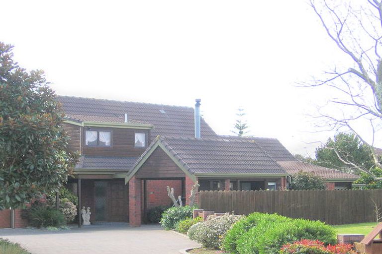 Photo of property in 35 Berescourt Place, Mount Maunganui, 3116