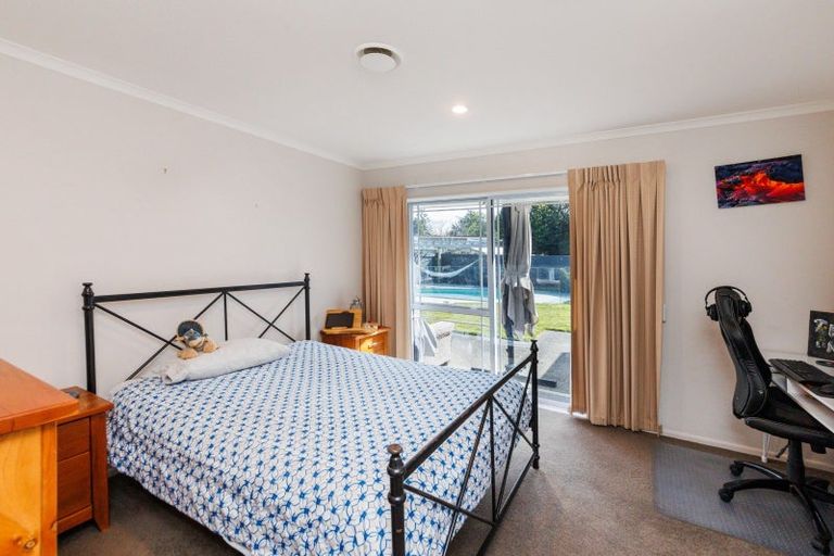 Photo of property in 22 Phoenix Avenue, Hokowhitu, Palmerston North, 4410