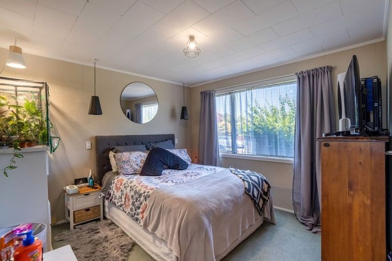 Photo of property in 2a Elder Grove, Paraparaumu, 5032