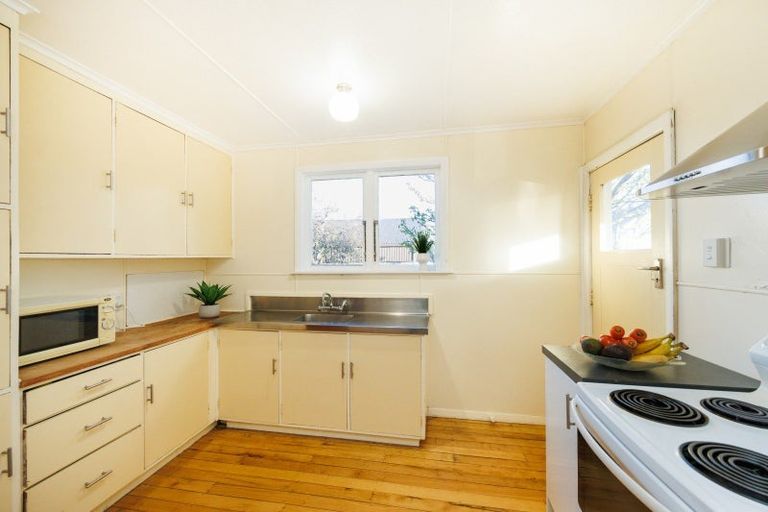 Photo of property in 27 Queen Street, Feilding, 4702