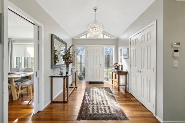 Photo of property in 9 Imran Terrace, Khandallah, Wellington, 6035