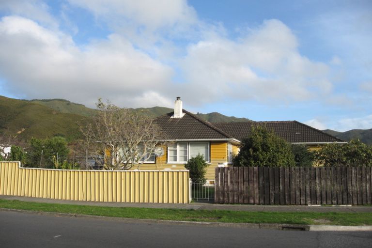 Photo of property in 2 Butler Street, Naenae, Lower Hutt, 5011