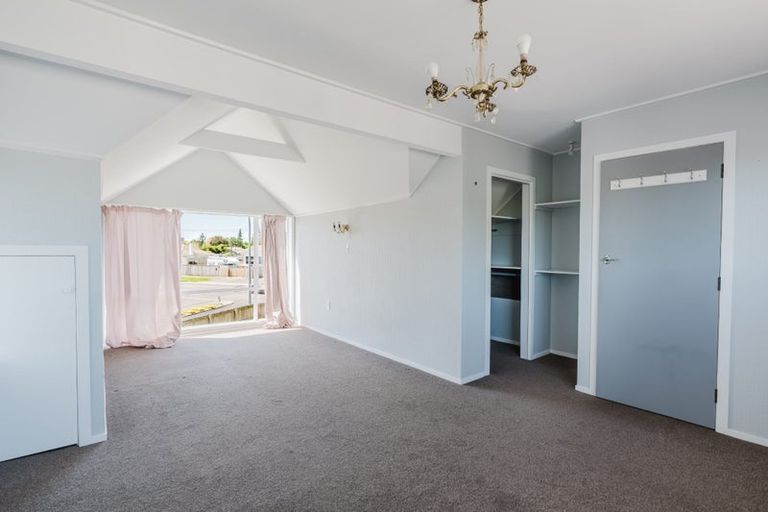 Photo of property in 1121 Heaphy Terrace, Fairfield, Hamilton, 3214
