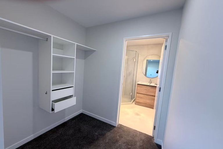 Photo of property in 8 Songline Road, Karaka, 2113