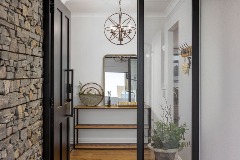 Photo of property in 18 The Esplanade, Pegasus, 7612