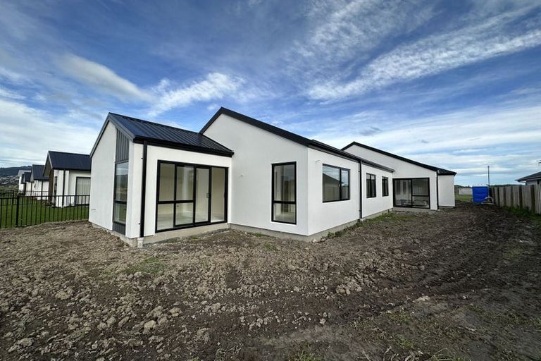 Photo of property in 7 El Patron Lane, Halswell, Christchurch, 8025