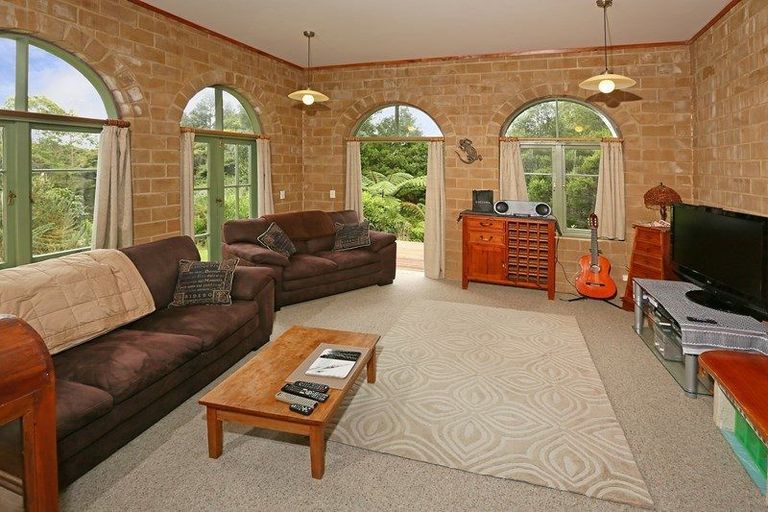 Photo of property in 20 Welsh Hills Road, Swanson, Auckland, 0614