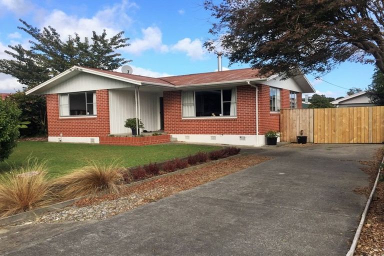 Photo of property in 24 Liverpool Street, Levin, 5510
