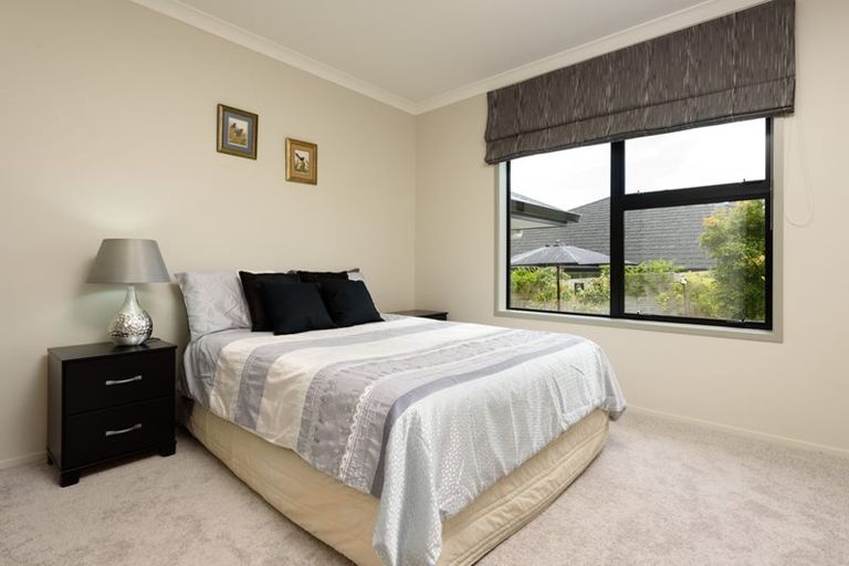 Photo of property in 26 Broadwater Close, Pyes Pa, Tauranga, 3112