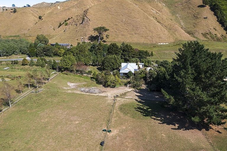 Photo of property in 611 Otaki Gorge Road, Hautere, Otaki, 5582